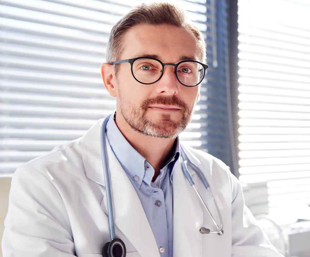 https://cirugiademanoynervio.com/wp-content/uploads/2021/09/team_05.jpg